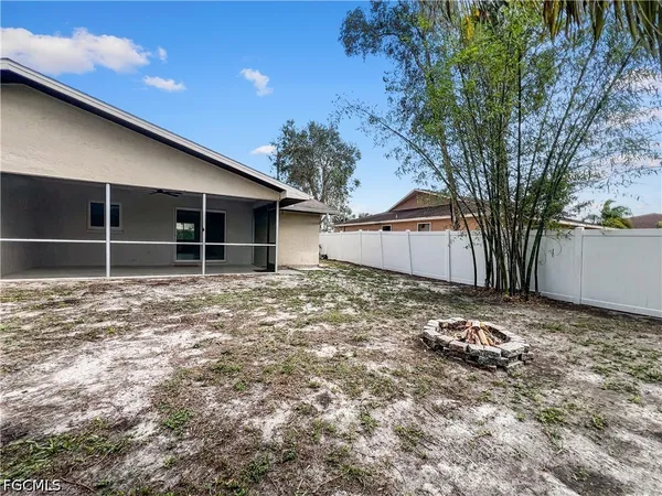 $1,649 | 18660 Miami Boulevard, Fort Myers, FL 33967