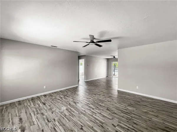 $1,649 | 18660 Miami Boulevard, Fort Myers, FL 33967