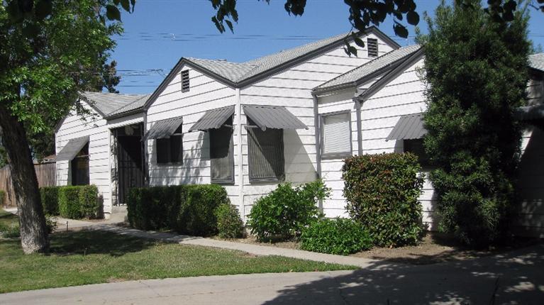 542 South Reed Avenue Reedley, CA 93654 - Photo 1 of 10