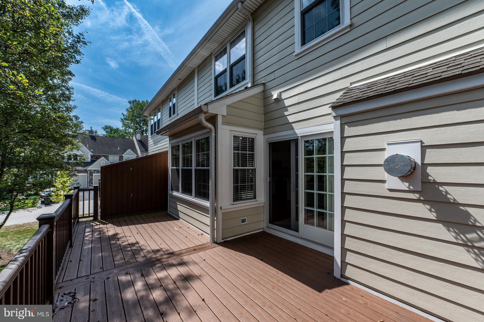 145 Ridgeview Circle Berwyn, PA 19312 - Photo 4 of 38 Deck off of the family room