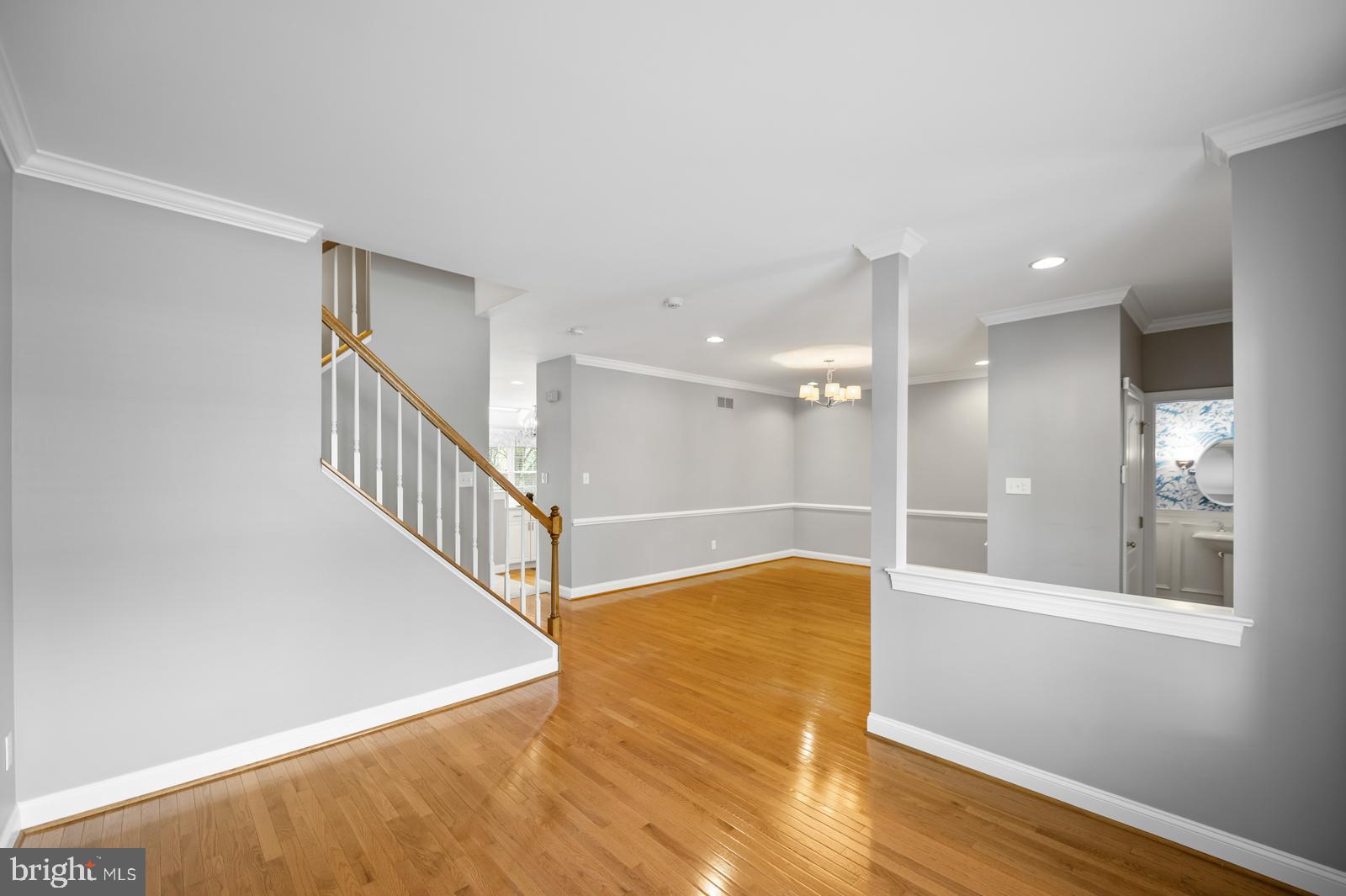 145 Ridgeview Circle Berwyn, PA 19312 - Photo 7 of 38 Powder room off front foyer