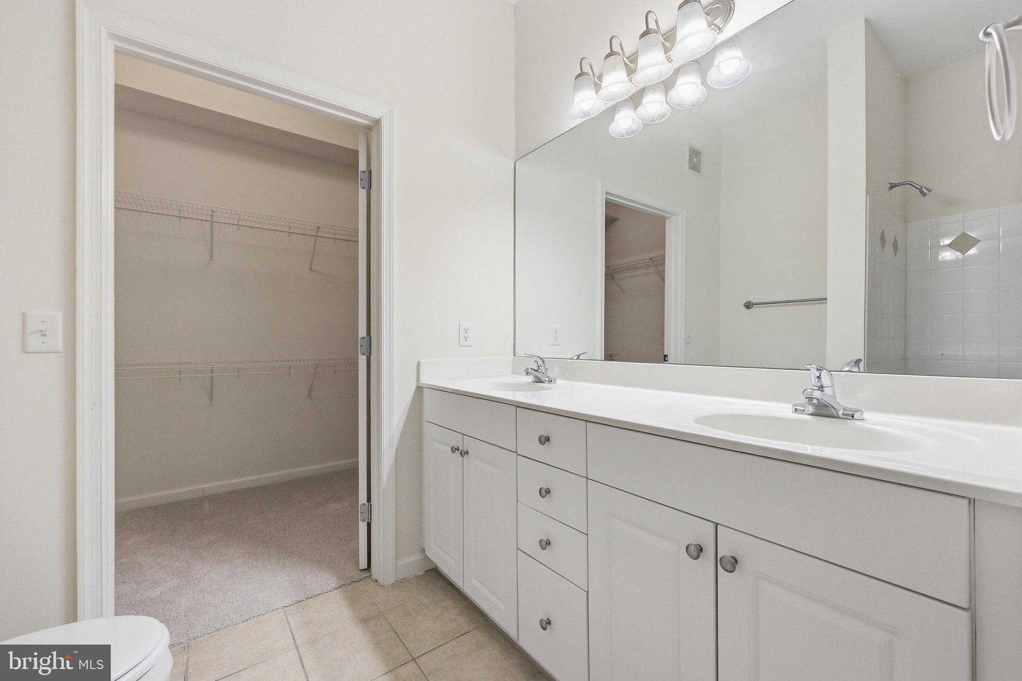 7 Booth Street, Unit 110 Gaithersburg, MD 20878 - Photo 27 of 50 Double vanities