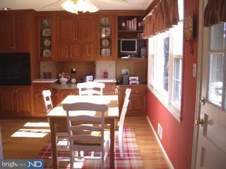 570 Gulph Road Wayne, PA 19087 - Photo 5 of 6