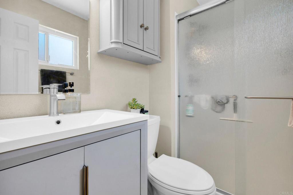 10166 Trocha De Penni Lakeside, CA 92040 - Photo 17 of 33