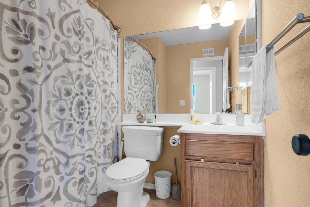 10166 Trocha De Penni Lakeside, CA 92040 - Photo 20 of 33