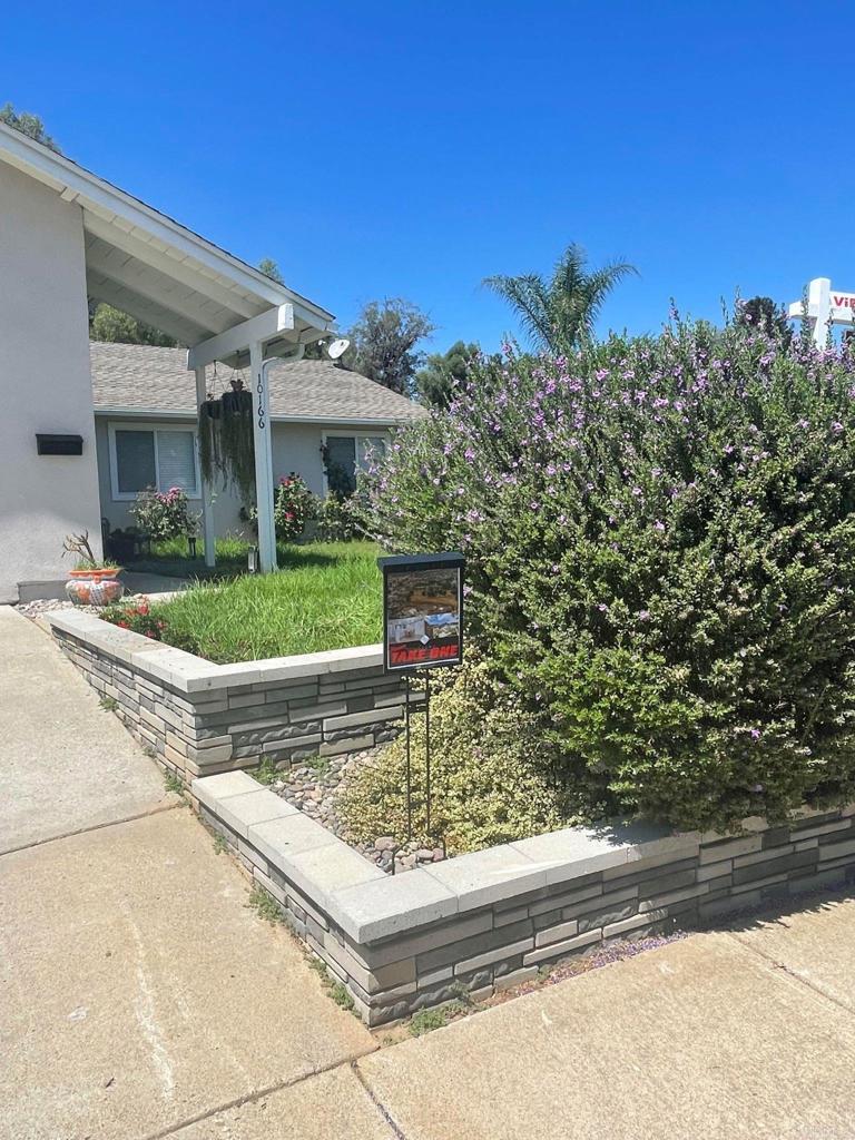 10166 Trocha De Penni Lakeside, CA 92040 - Photo 27 of 33