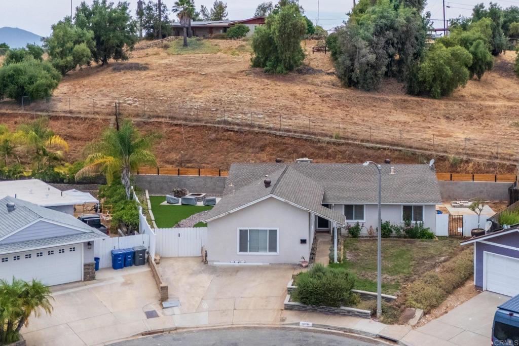 10166 Trocha De Penni Lakeside, CA 92040 - Photo 28 of 33