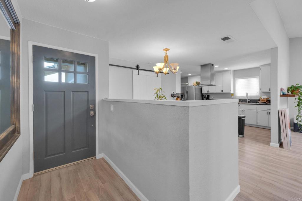 10166 Trocha De Penni Lakeside, CA 92040 - Photo 6 of 33