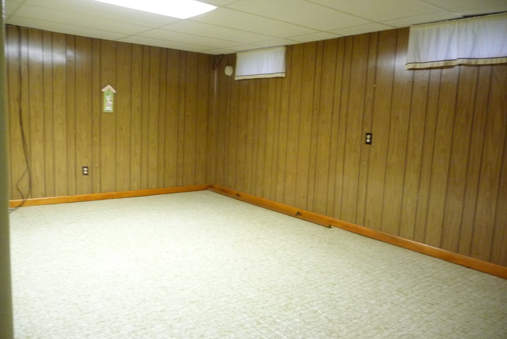 57 Bremen Street Springfield, MA 01108 - Photo 16 of 16 Gallery Image 16