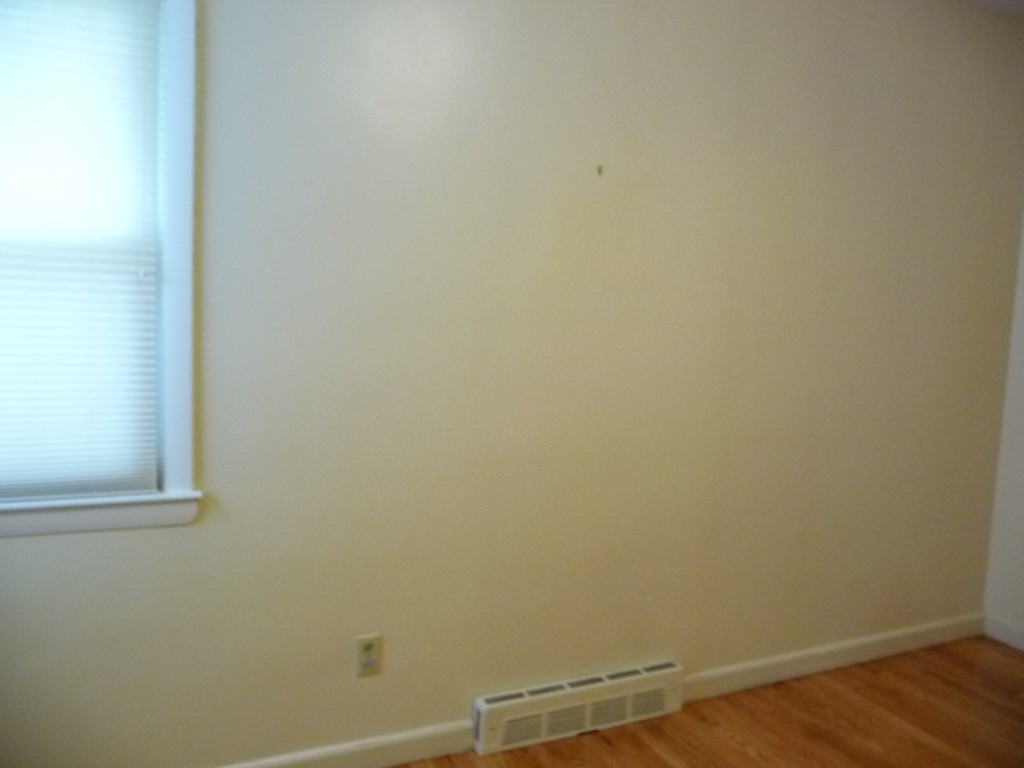 57 Bremen Street Springfield, MA 01108 - Photo 7 of 16 Gallery Image 7