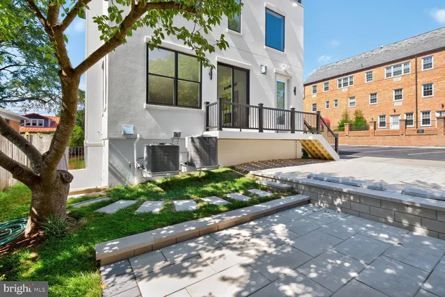 $2,995,000 | 5310 Cathedral Avenue Northwest, Washington, DC 20016