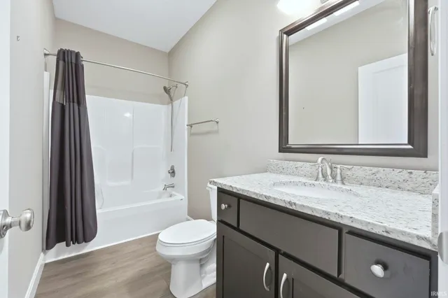 $470,000 | 15026 Leo Creek Boulevard, Leo, IN 46765