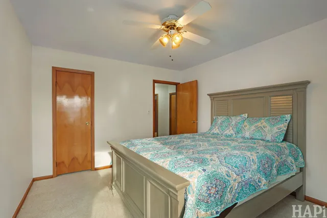 $369,000 | 34945 North Leonard Avenue, Ingleside, IL 60041