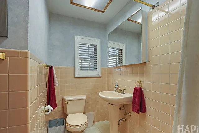 $369,000 | 34945 North Leonard Avenue, Ingleside, IL 60041