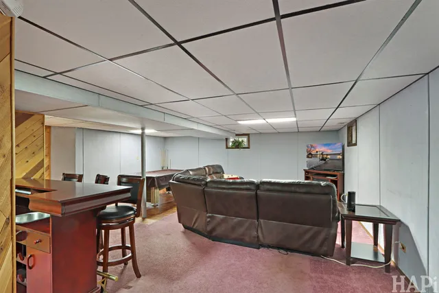 $369,000 | 34945 North Leonard Avenue, Ingleside, IL 60041