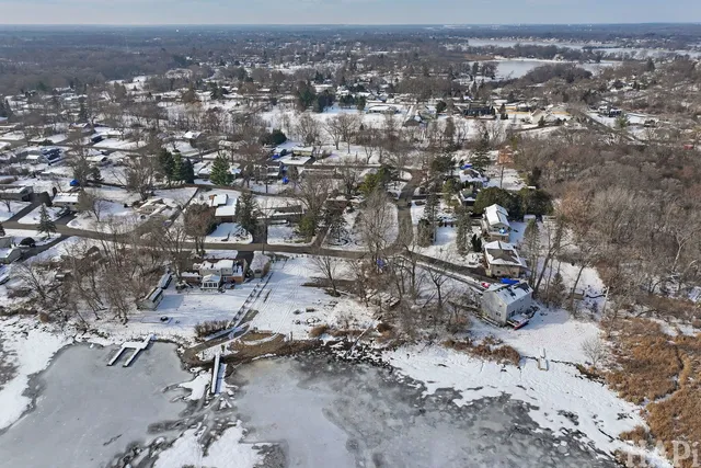 $369,000 | 34945 North Leonard Avenue, Ingleside, IL 60041