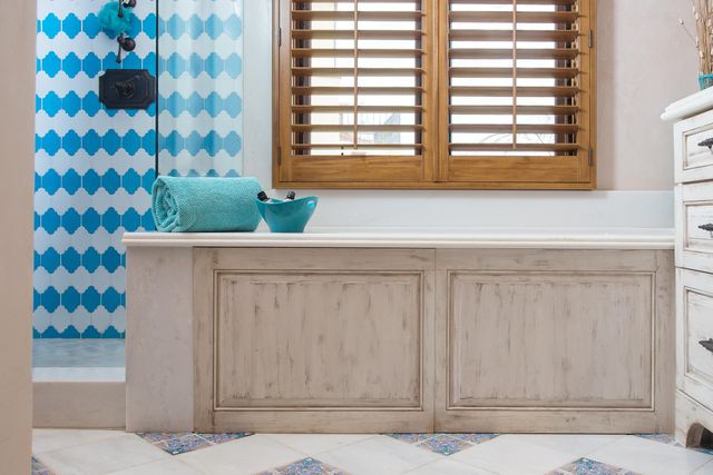 a view of a entryway door of a house