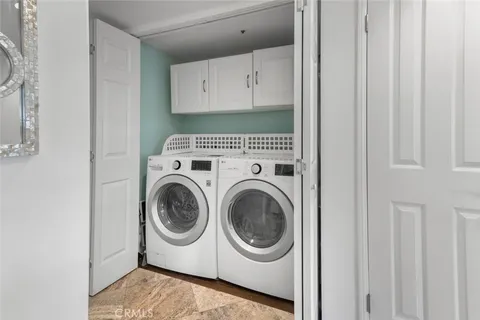 $920,000 | 400 Lake Street, Unit 105, Huntington Beach, CA 92648