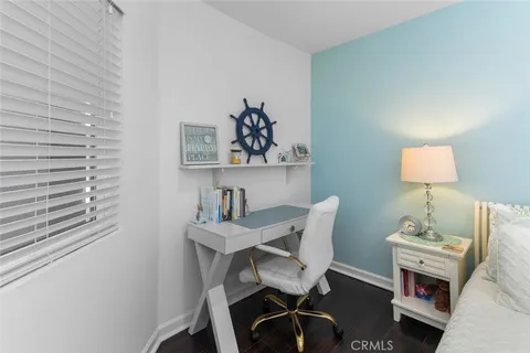 $920,000 | 400 Lake Street, Unit 105, Huntington Beach, CA 92648