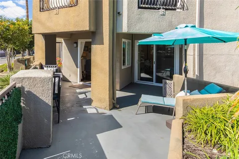 $920,000 | 400 Lake Street, Unit 105, Huntington Beach, CA 92648