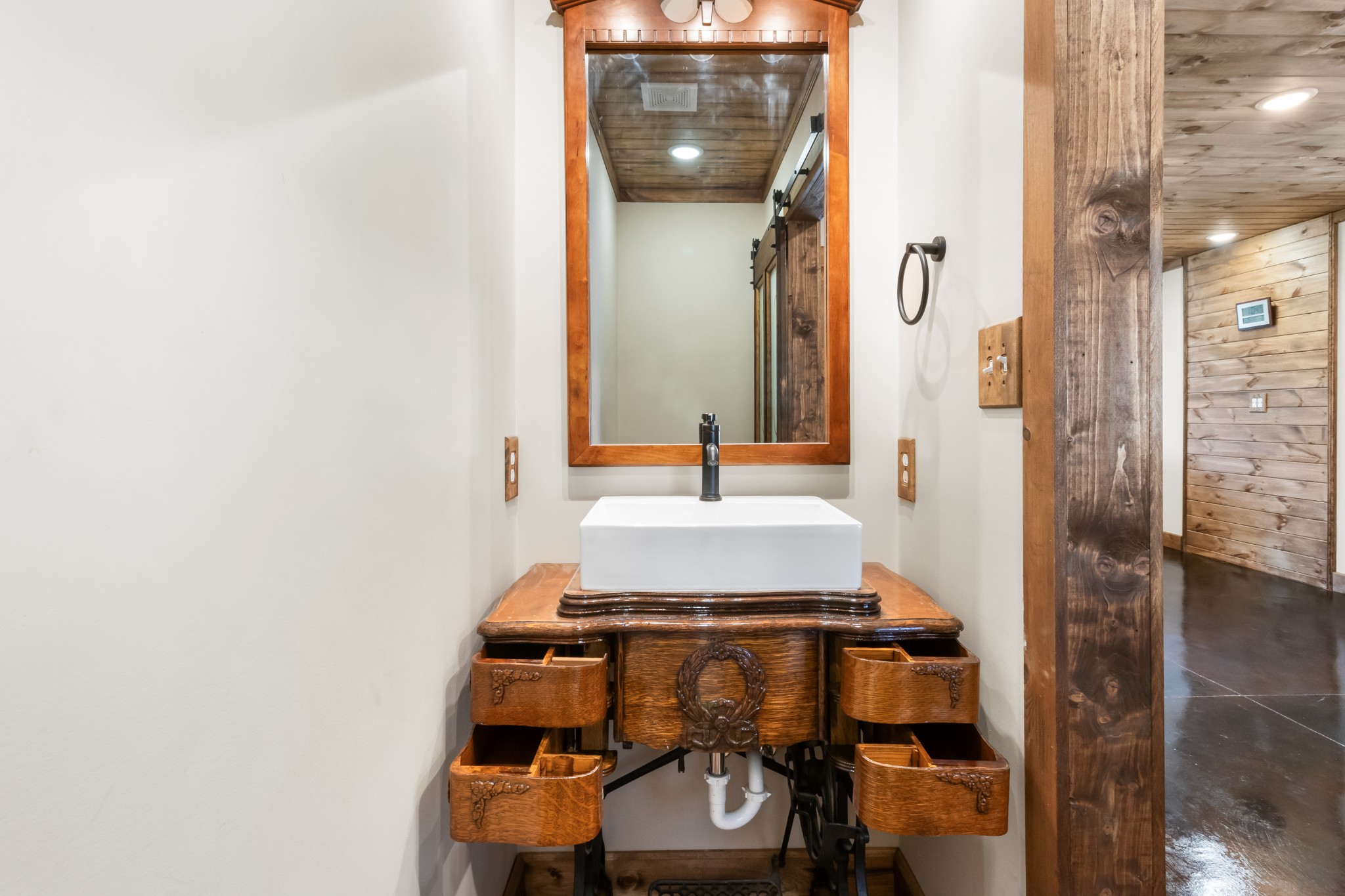 2991 Erwin Road Clarksville, TN 37043 - Photo 27 of 47 Gallery Image 27
