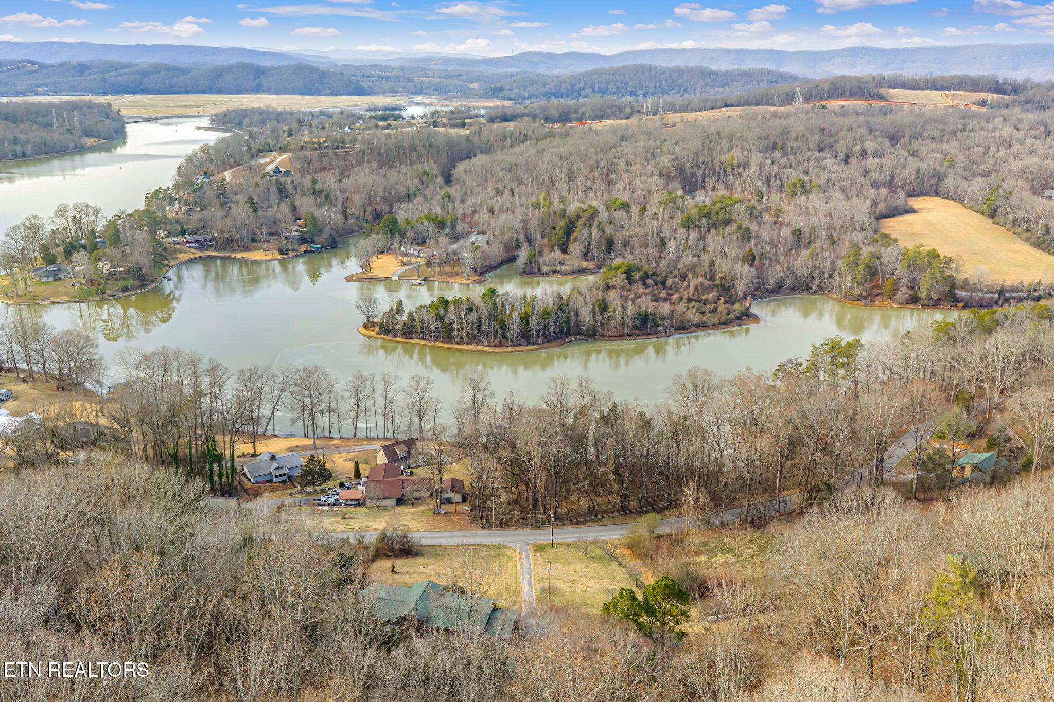 2410 Sugar Grove Valley Road Harriman, TN 37748 - Photo 11 of 51 17-web-or-mls-2410 Sugar Grove Valley-17