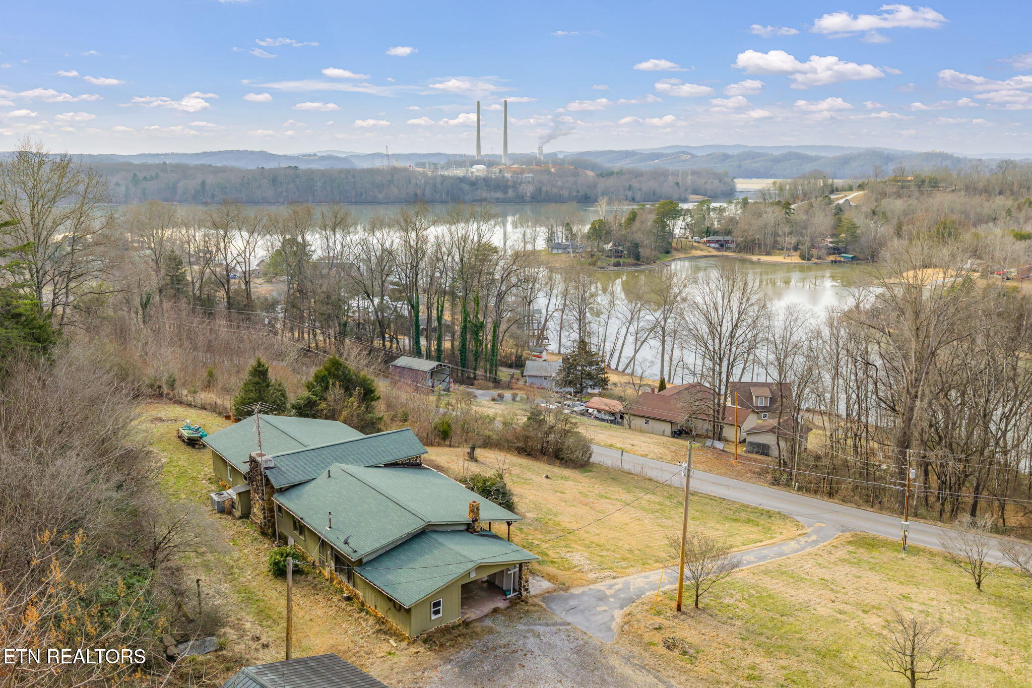2410 Sugar Grove Valley Road Harriman, TN 37748 - Photo 12 of 51 19-web-or-mls-2410 Sugar Grove Valley-19