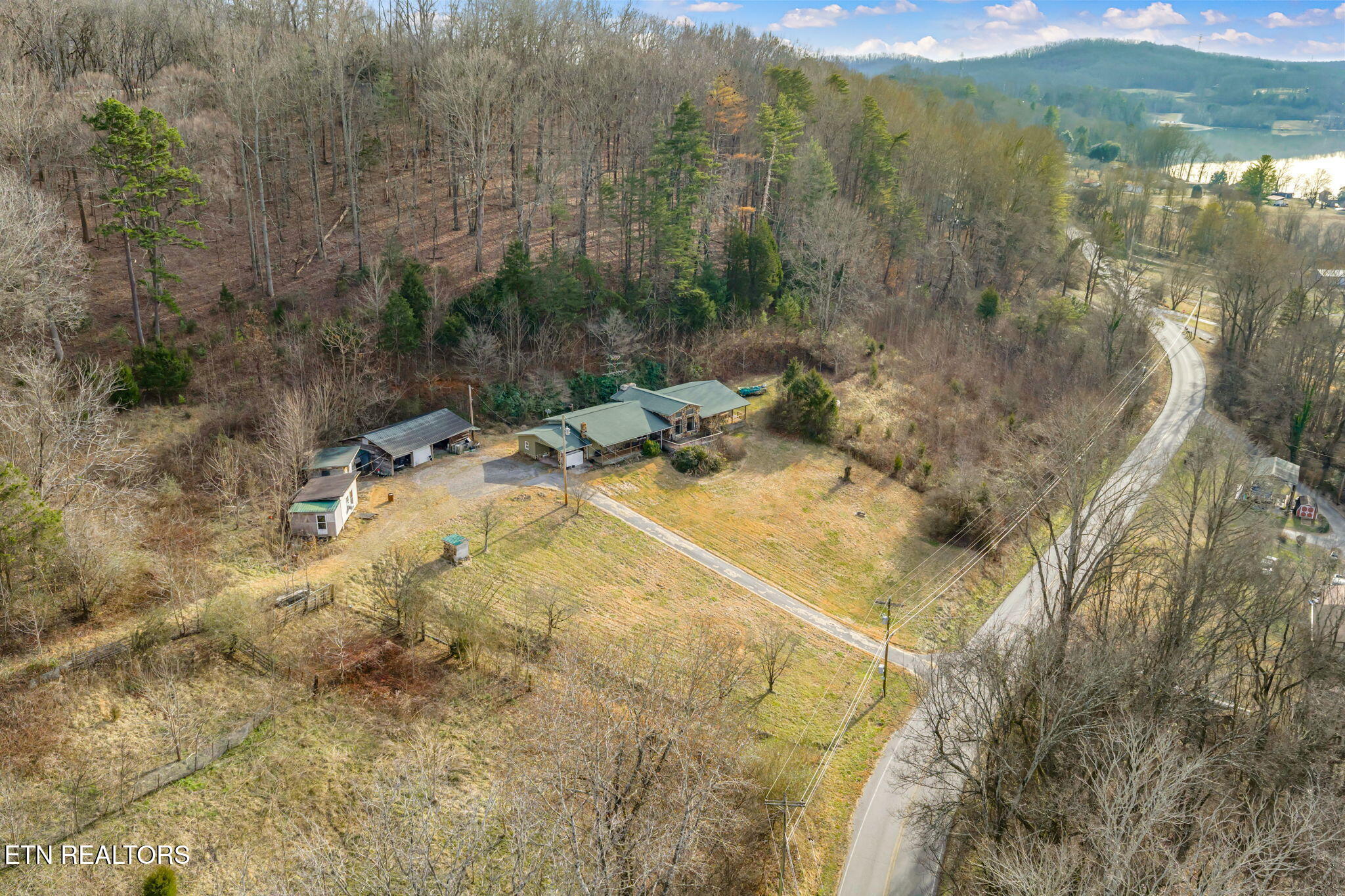 2410 Sugar Grove Valley Road Harriman, TN 37748 - Photo 14 of 51 32-web-or-mls-2410 Sugar Grove Valley-31