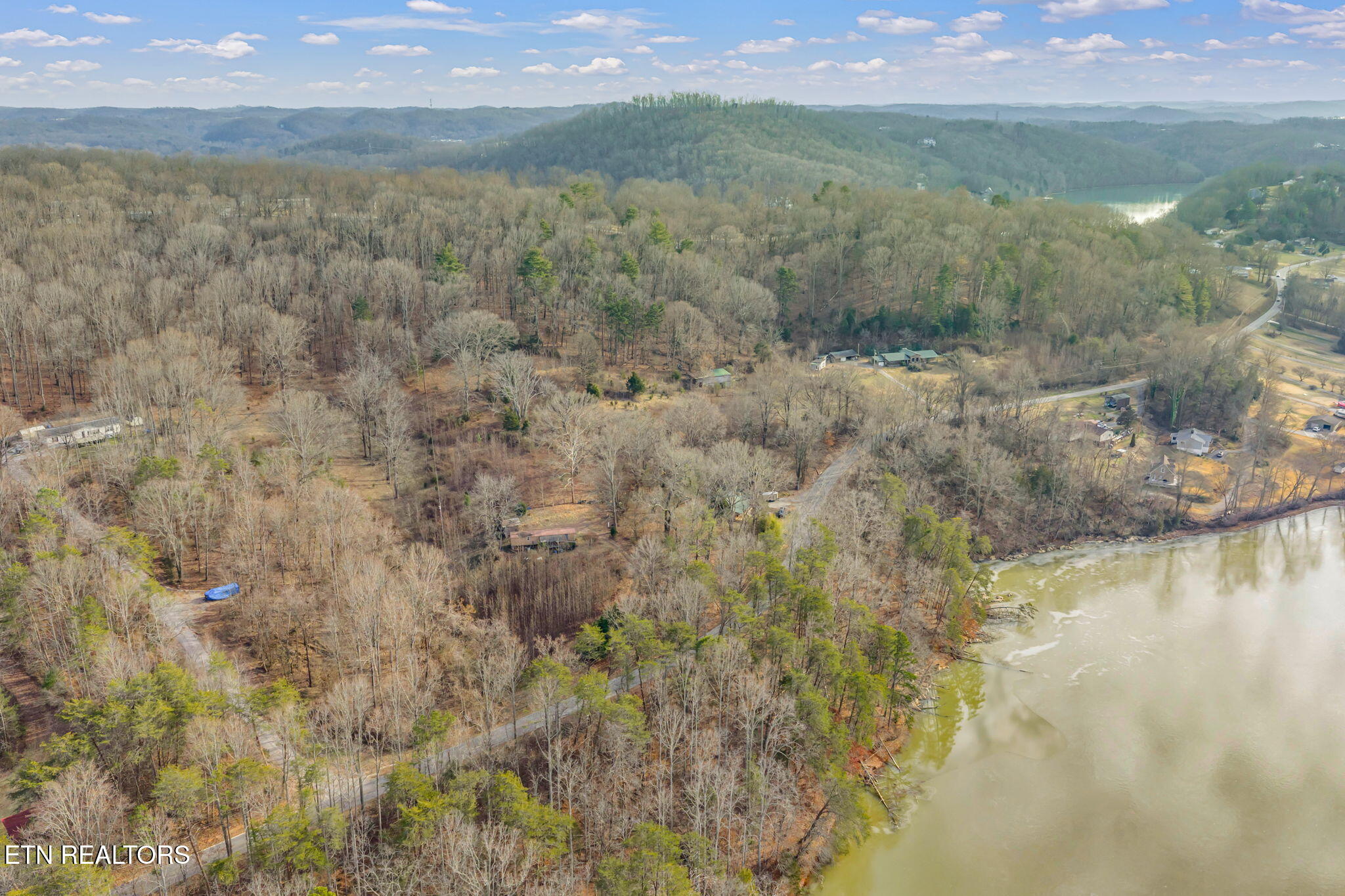 2410 Sugar Grove Valley Road Harriman, TN 37748 - Photo 31 of 51 30-web-or-mls-2410 Sugar Grove Valley-29