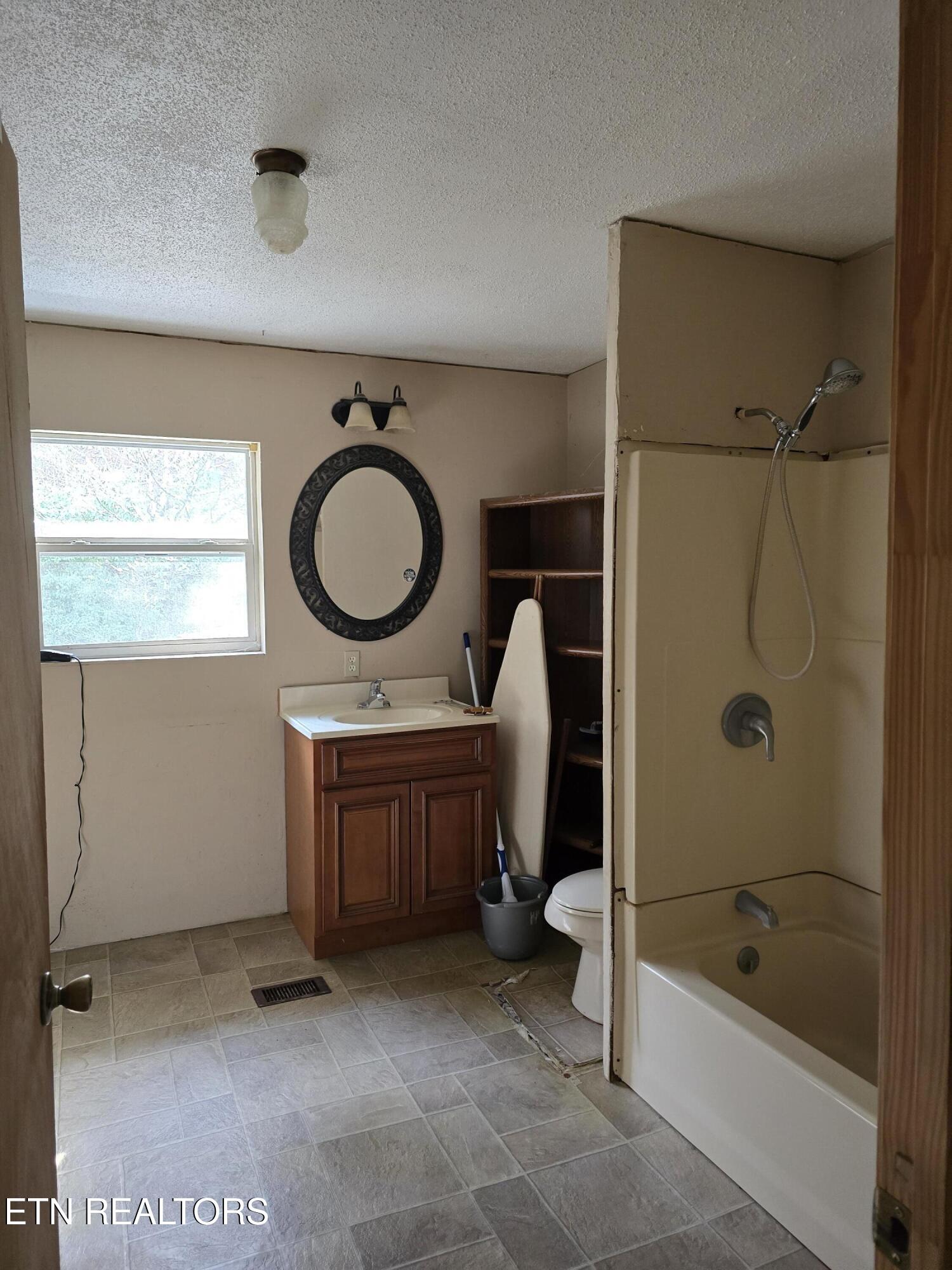 2410 Sugar Grove Valley Road Harriman, TN 37748 - Photo 42 of 51 20260206_123433