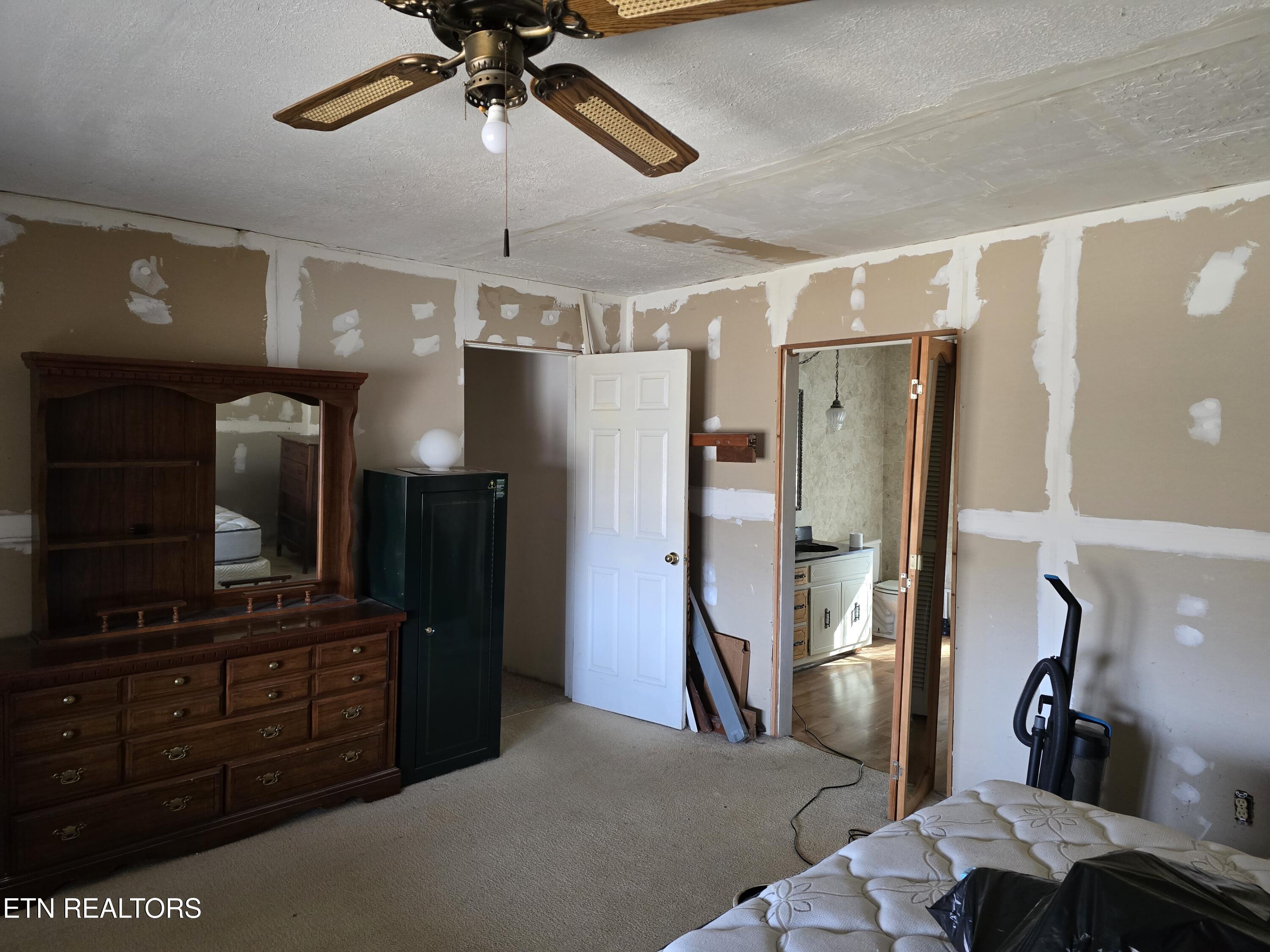 2410 Sugar Grove Valley Road Harriman, TN 37748 - Photo 46 of 51 20260206_123503