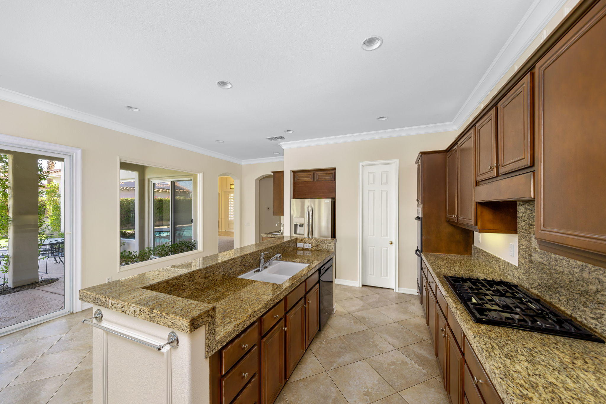 315 Loch Lomond Road Rancho Mirage, CA 92270 - Photo 13 of 46 20-web-or-mls-JVLochLomond1120_020