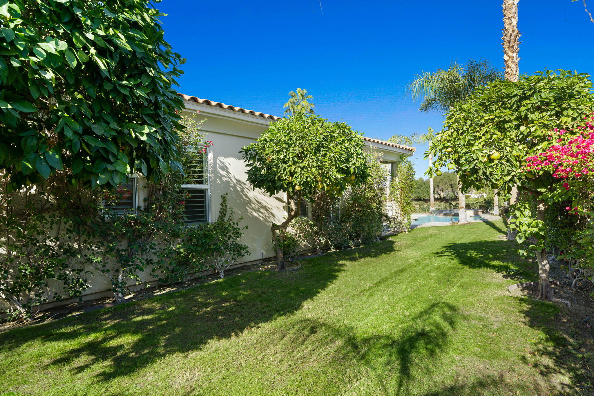 315 Loch Lomond Road Rancho Mirage, CA 92270 - Photo 22 of 46 27-web-or-mls-JVLochLomond1120_027