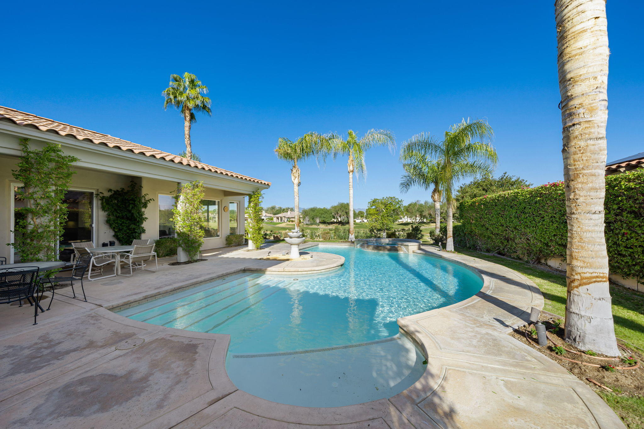 315 Loch Lomond Road Rancho Mirage, CA 92270 - Photo 23 of 46 28-web-or-mls-JVLochLomond1120_028