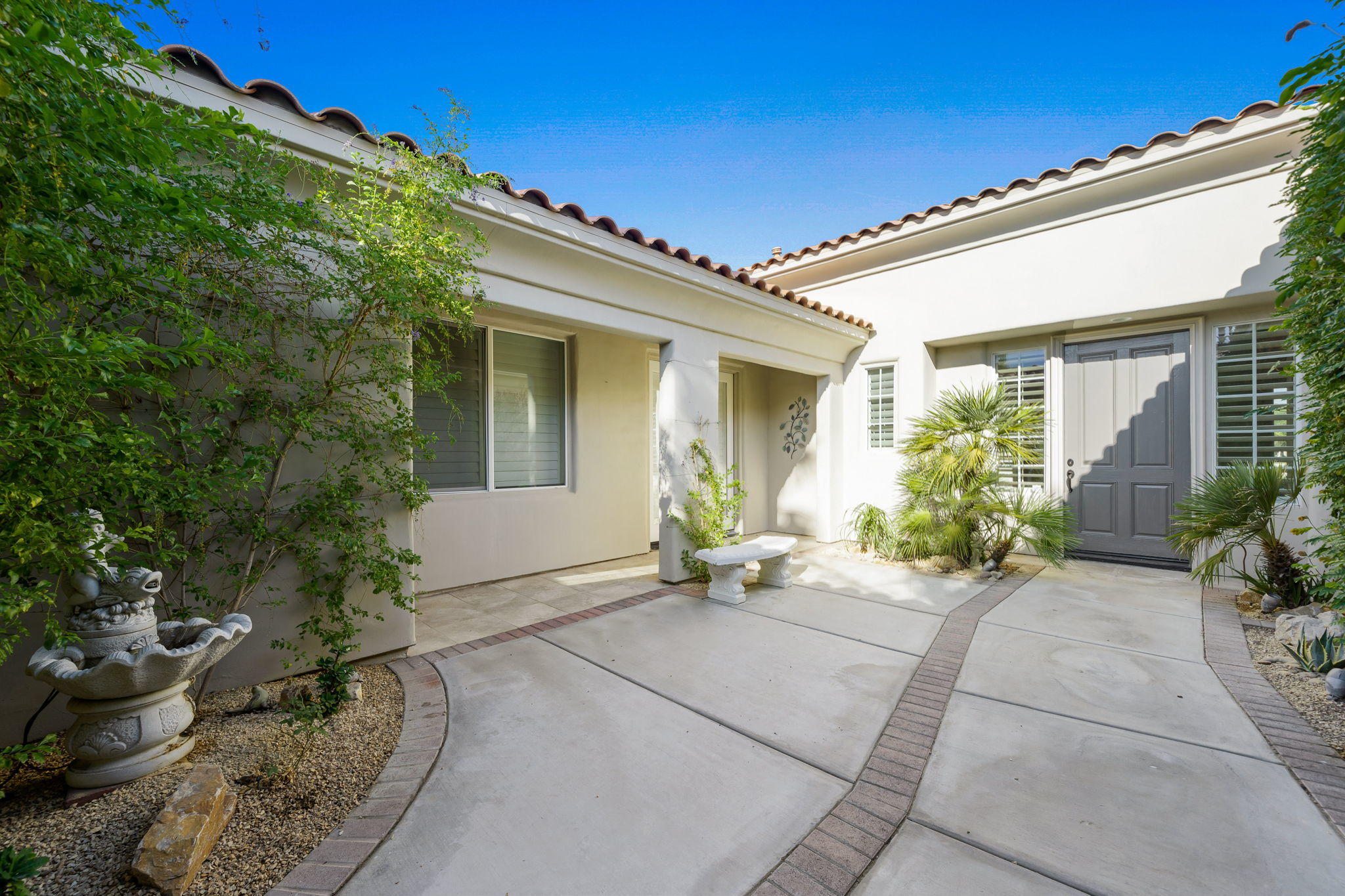 315 Loch Lomond Road Rancho Mirage, CA 92270 - Photo 6 of 46 13-web-or-mls-JVLochLomond1120_013