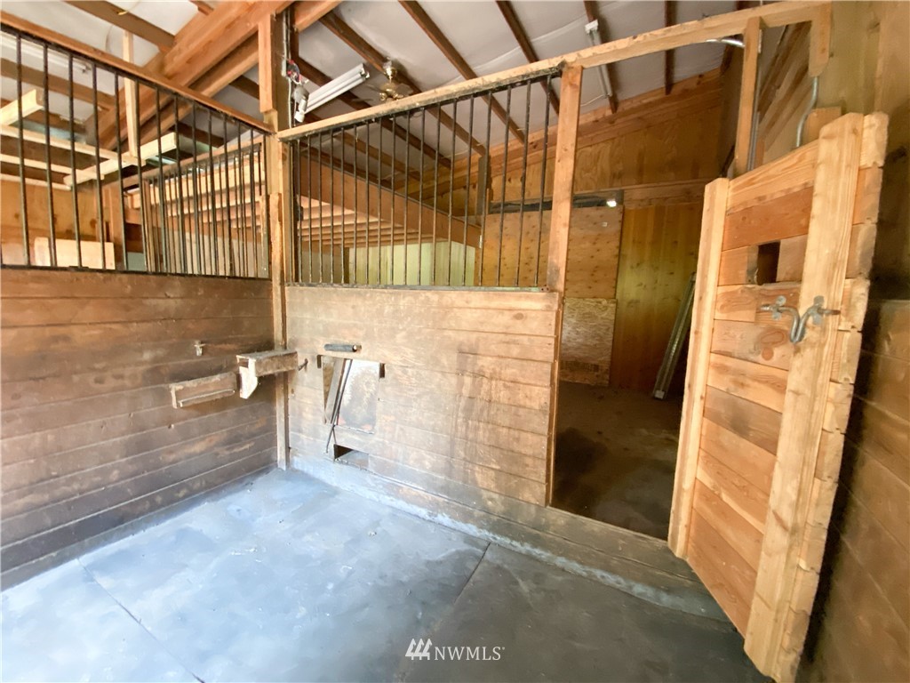 18501 Southeast 216th Street Renton, WA 98058 - Photo 12 of 34 Gallery Image 12