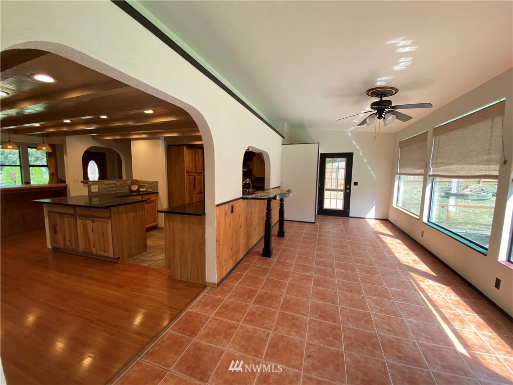 18501 Southeast 216th Street Renton, WA 98058 - Photo 19 of 34 Gallery Image 19