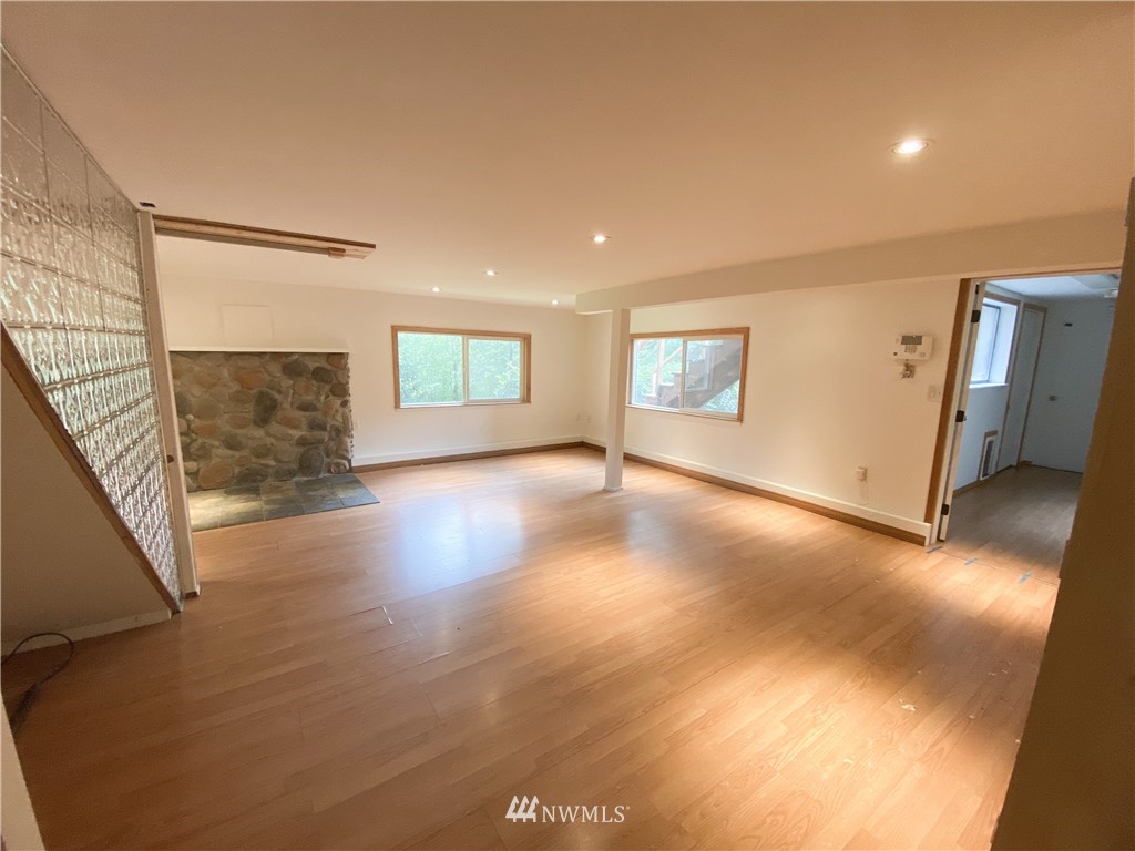 18501 Southeast 216th Street Renton, WA 98058 - Photo 28 of 34 Gallery Image 28