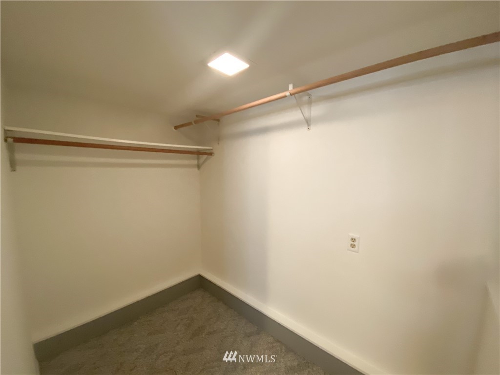 18501 Southeast 216th Street Renton, WA 98058 - Photo 32 of 34 Gallery Image 32