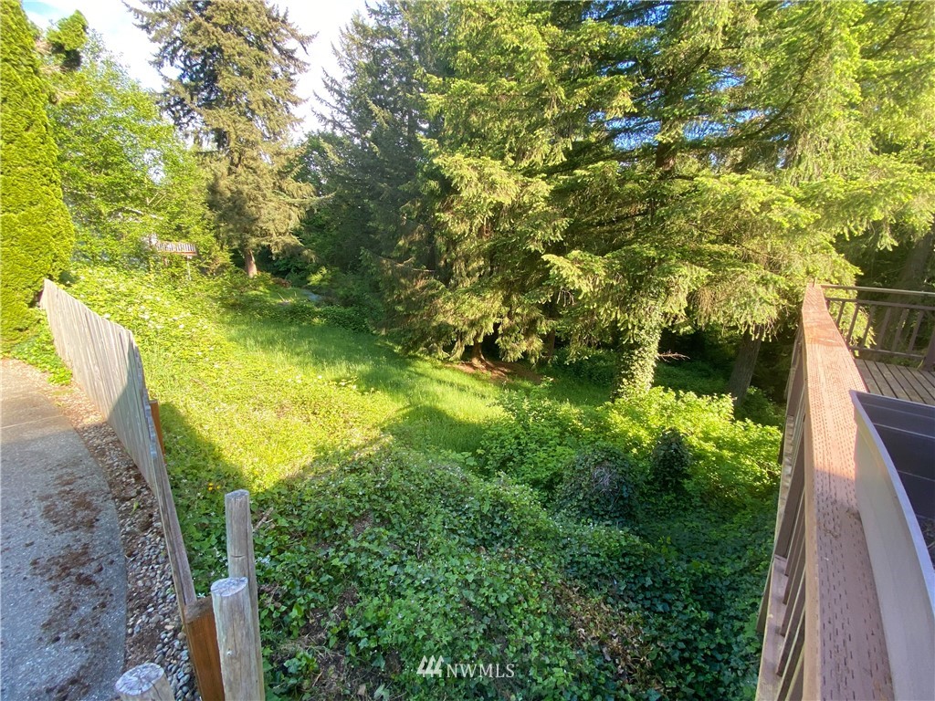 18501 Southeast 216th Street Renton, WA 98058 - Photo 10 of 34 Gallery Image 10