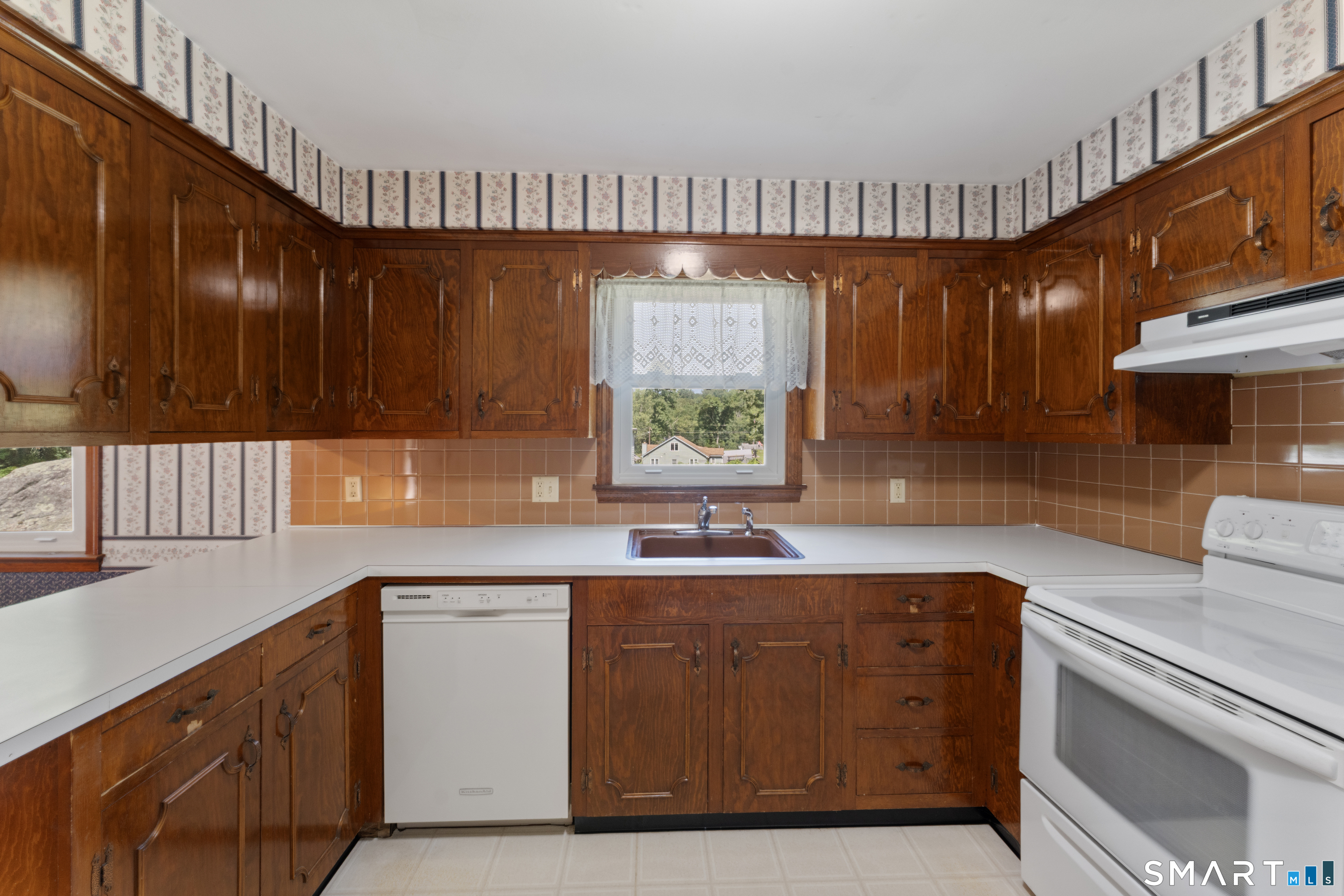 27 Mountain Hill Road Thompson, CT 06255 - Photo 12 of 23