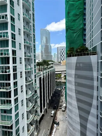 $4,250 | 55 Southeast 6th Street, Unit 1201, Miami, FL 33131