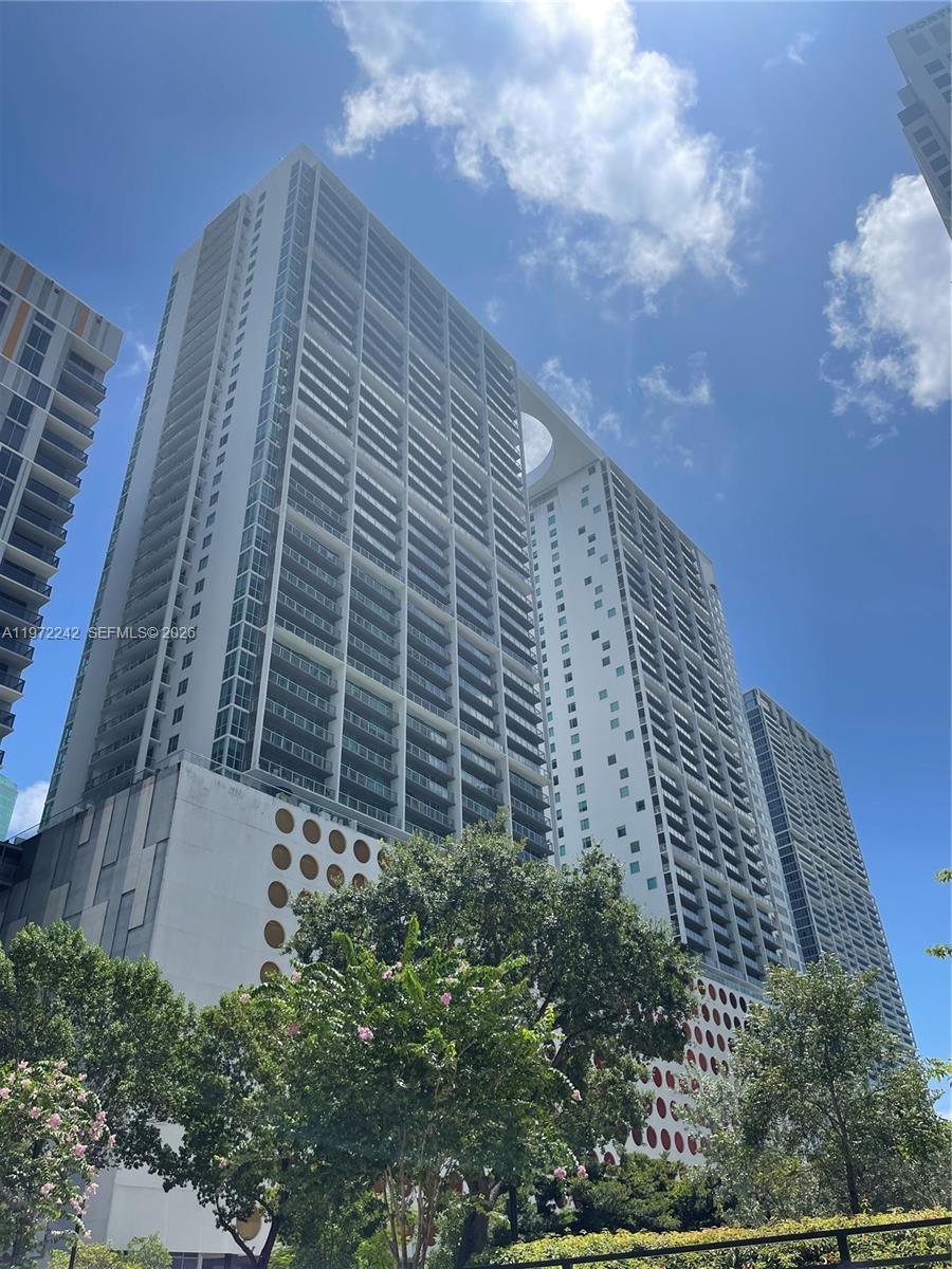 55 Southeast 6th Street, Unit 1201 Miami, FL 33131 - Photo 26 of 26 a view of a building
