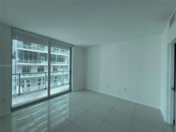 $4,250 | 55 Southeast 6th Street, Unit 1201, Miami, FL 33131