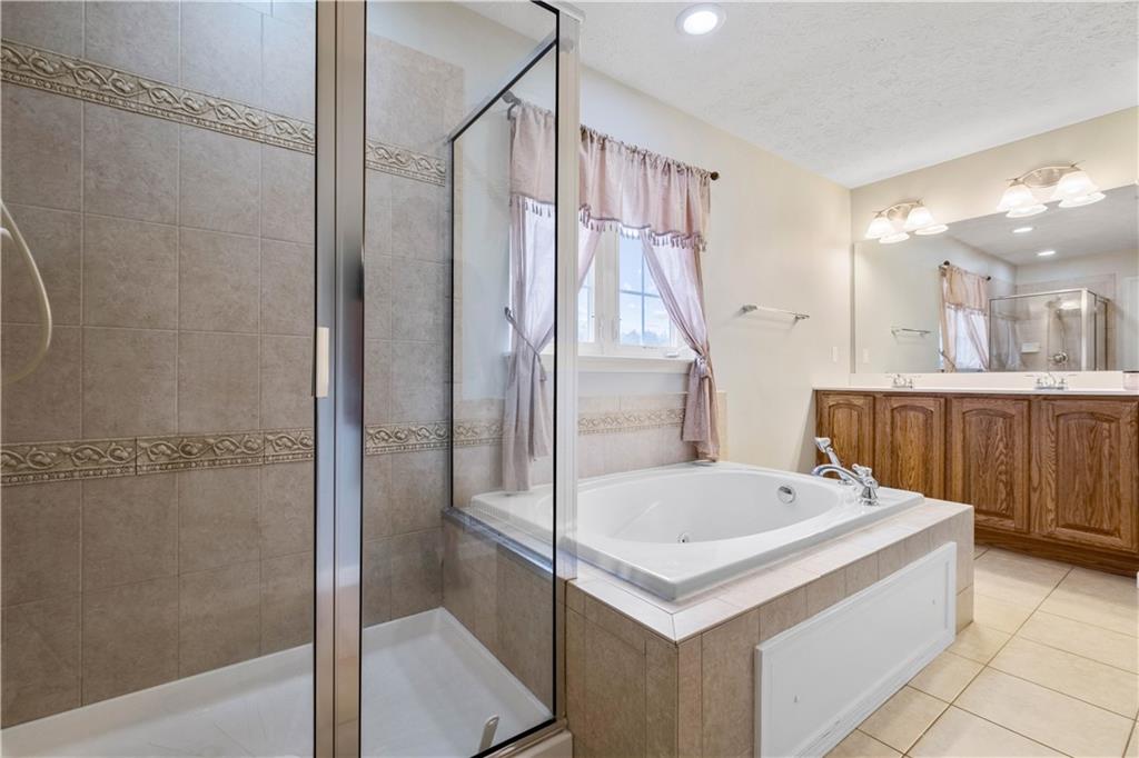 9750 Grosick Road Pittsburgh, PA 15237 - Photo 12 of 25