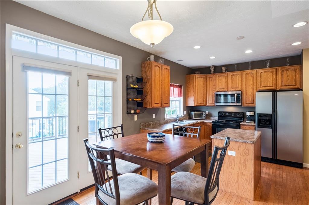 9750 Grosick Road Pittsburgh, PA 15237 - Photo 8 of 25