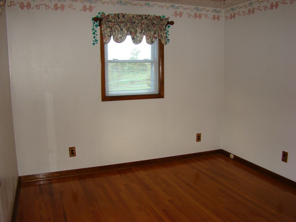 290 Rosedale Heights Lane Rosedale, VA 24280 - Photo 9 of 19 Gallery Image 9