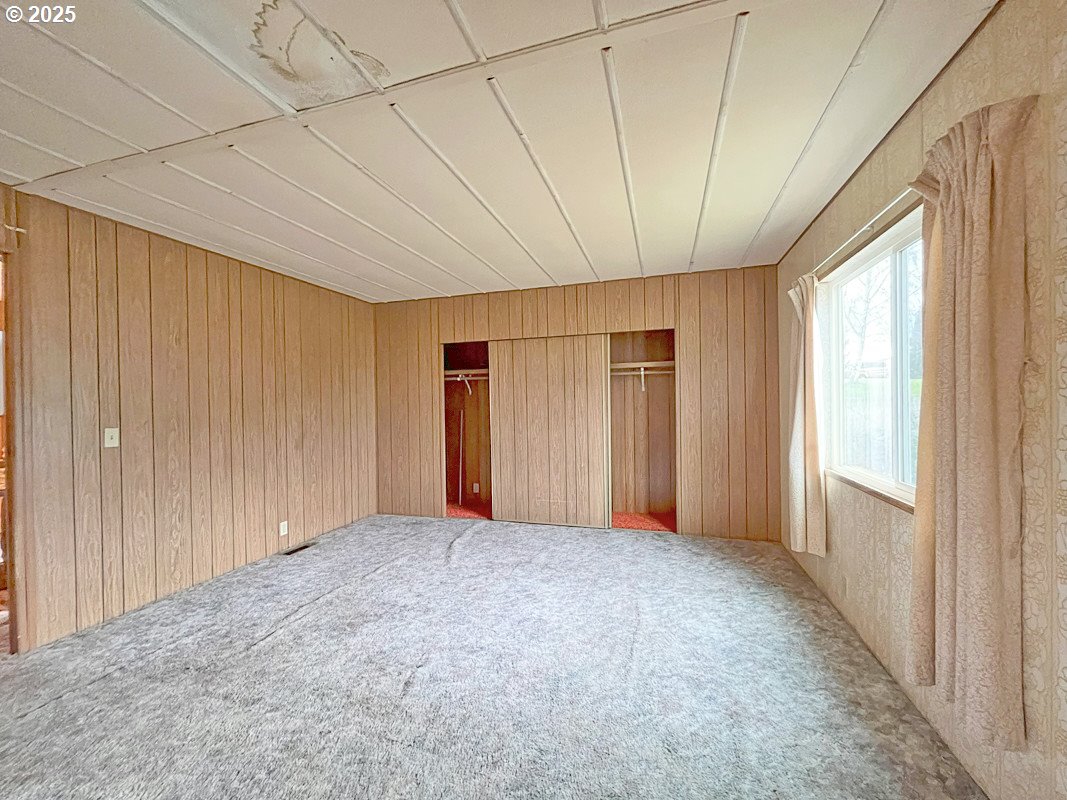 504 5th Street Wasco, OR 97065 - Photo 12 of 18 Primary Bedroom