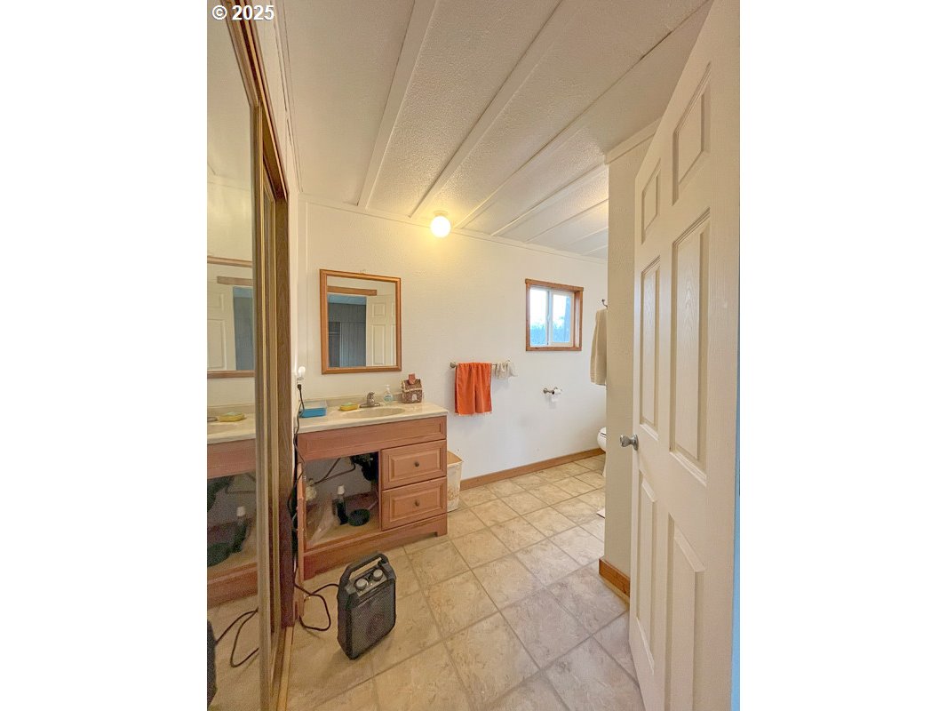 504 5th Street Wasco, OR 97065 - Photo 14 of 18 Bathroom, Attached