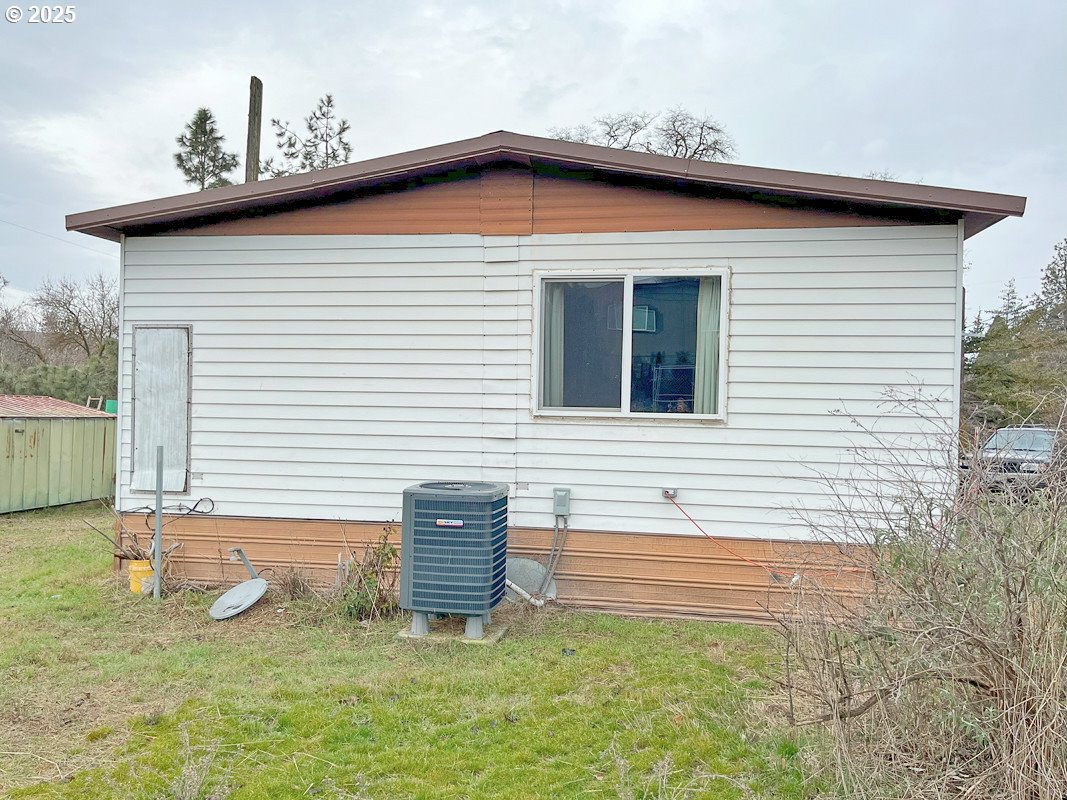 504 5th Street Wasco, OR 97065 - Photo 3 of 18 Gallery Image 3